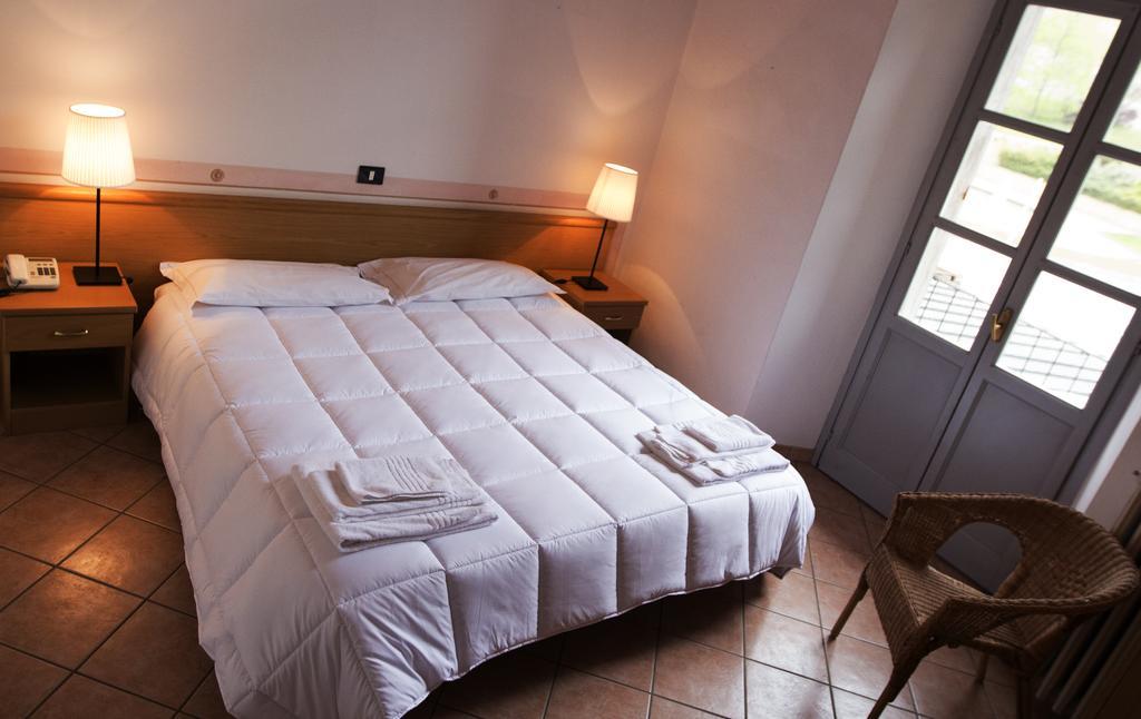 Hotel Portici Vicoforte Extérieur photo