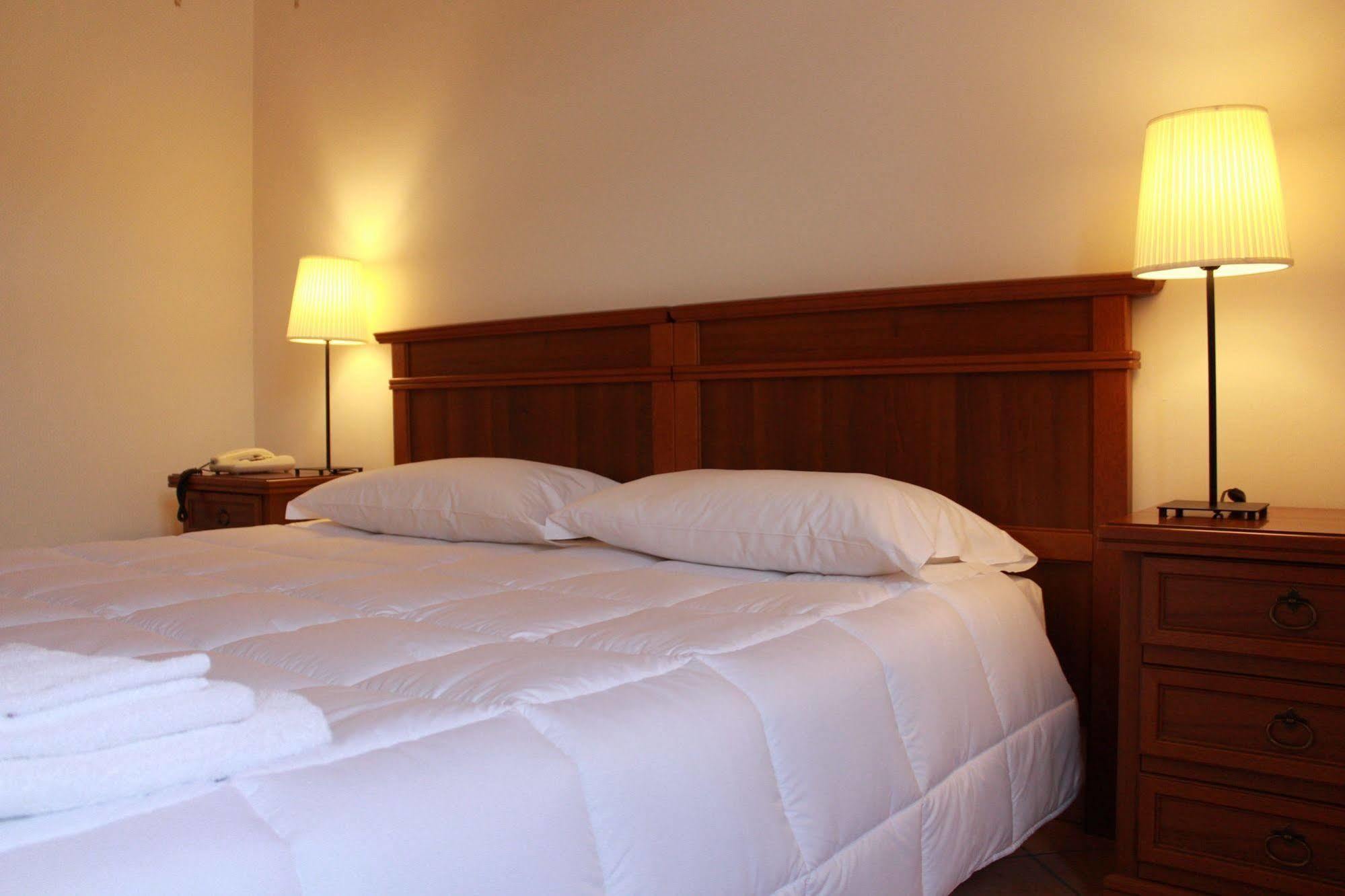 Hotel Portici Vicoforte Extérieur photo