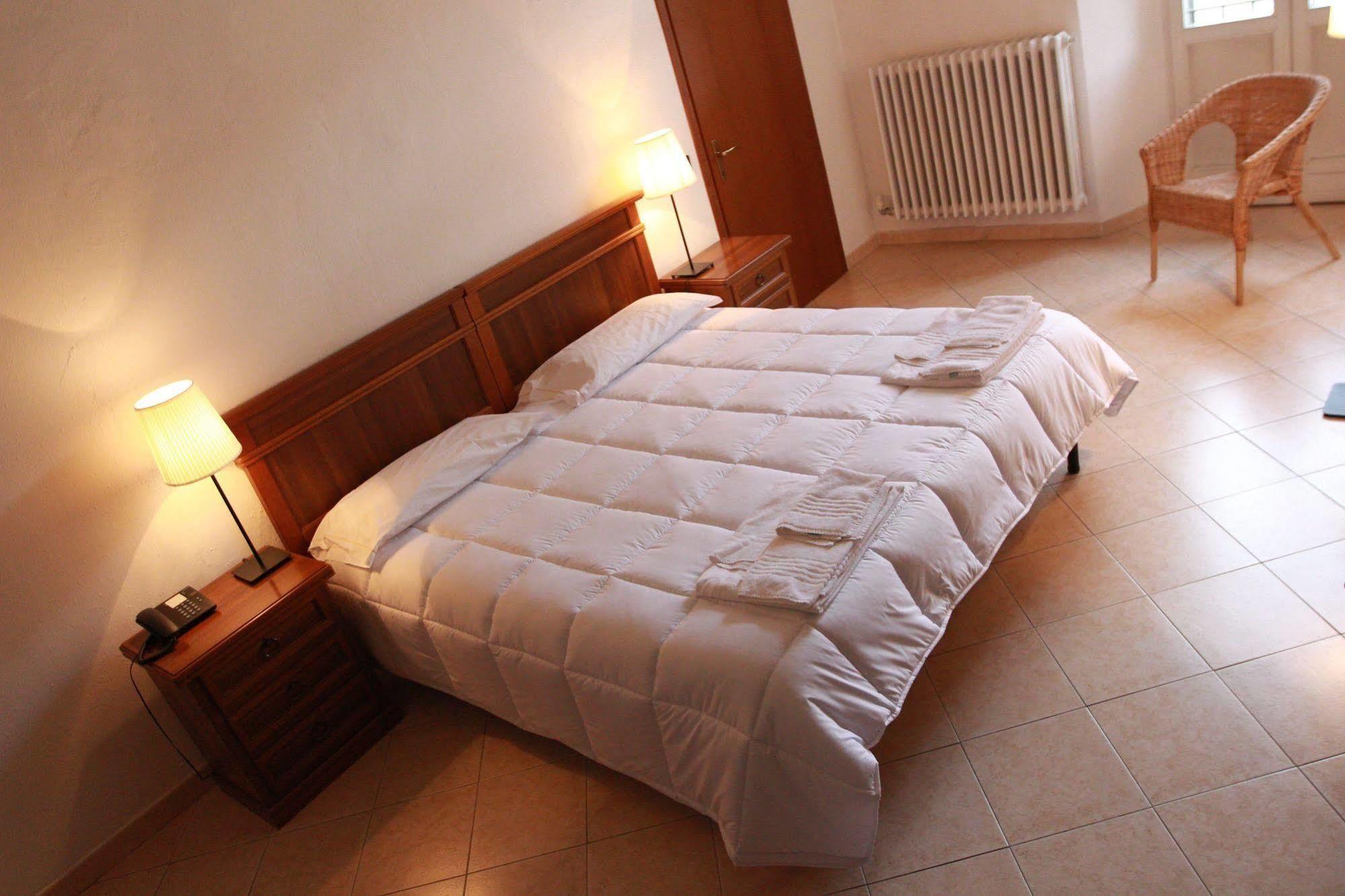 Hotel Portici Vicoforte Extérieur photo